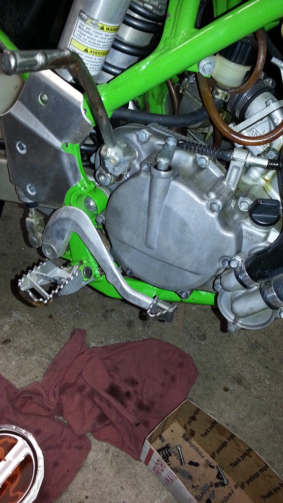 kx100 clutch replacement 3.jpg