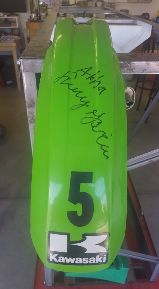 PRO SURFER SUNNY GARCIA KX GURU RACING KX500 109.jpg