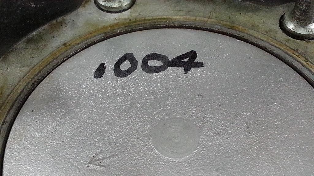 89-04 KX500 FLAT TOP PISTON 101.JPG