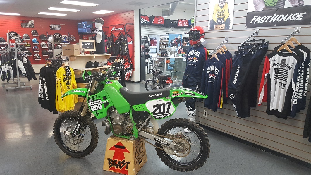 KX GURU RACING SEAN COLLIER THE BEAST ON DISPLAY 4.jpg